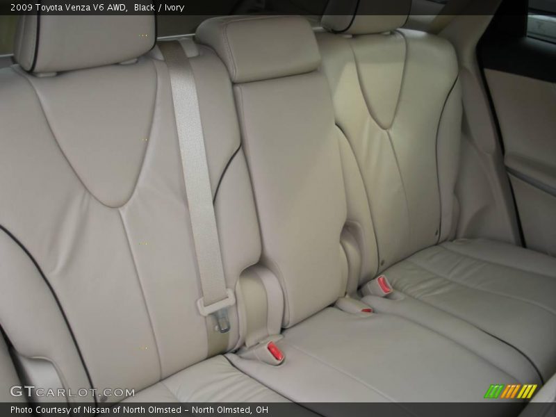 Black / Ivory 2009 Toyota Venza V6 AWD