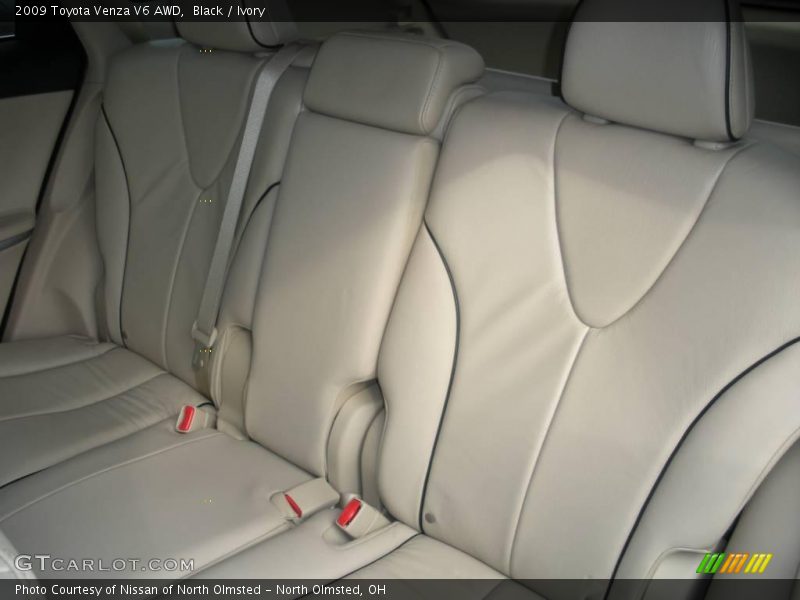 Black / Ivory 2009 Toyota Venza V6 AWD