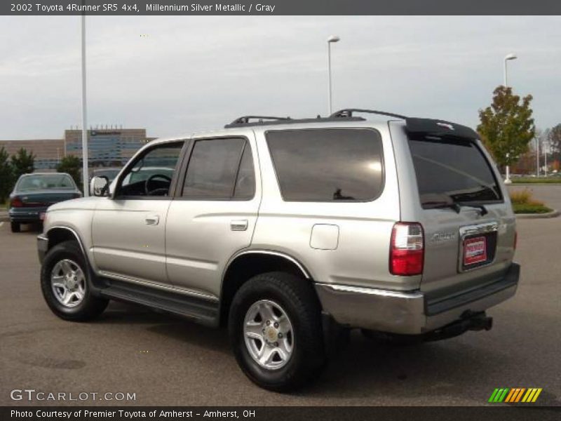 Millennium Silver Metallic / Gray 2002 Toyota 4Runner SR5 4x4