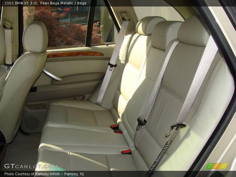Pearl Beige Metallic / Beige 2001 BMW X5 3.0i