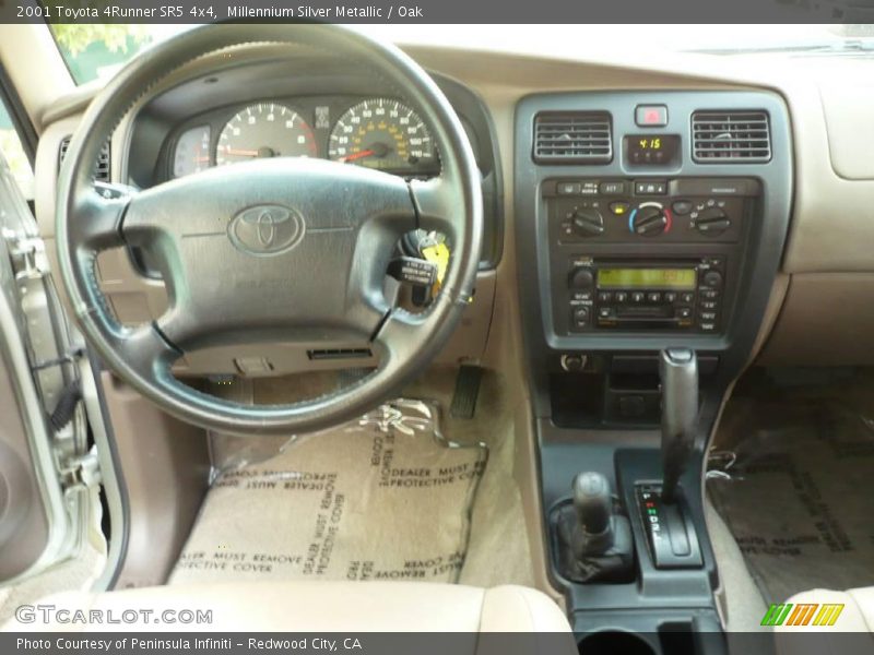 Millennium Silver Metallic / Oak 2001 Toyota 4Runner SR5 4x4