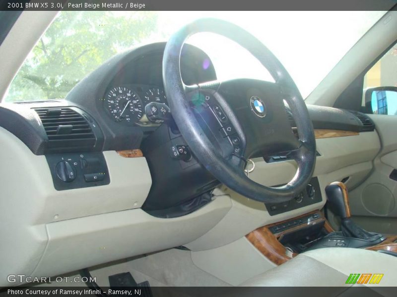 Pearl Beige Metallic / Beige 2001 BMW X5 3.0i