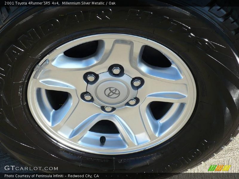 Millennium Silver Metallic / Oak 2001 Toyota 4Runner SR5 4x4