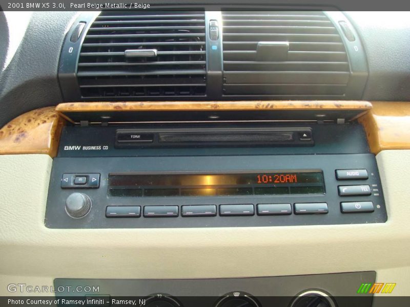 Pearl Beige Metallic / Beige 2001 BMW X5 3.0i