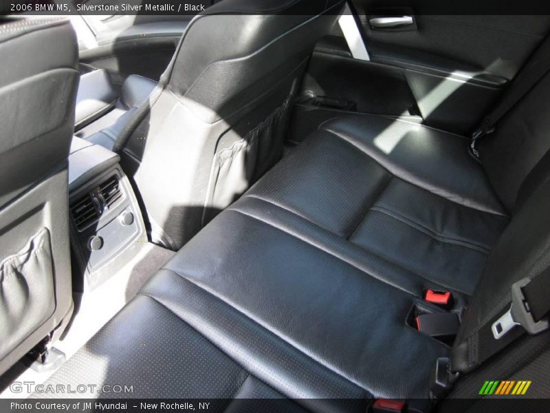 Silverstone Silver Metallic / Black 2006 BMW M5