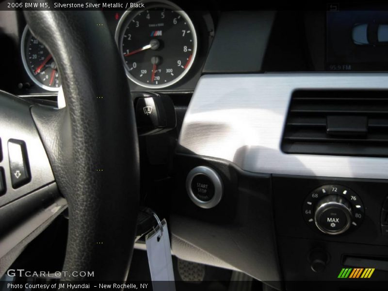 Silverstone Silver Metallic / Black 2006 BMW M5