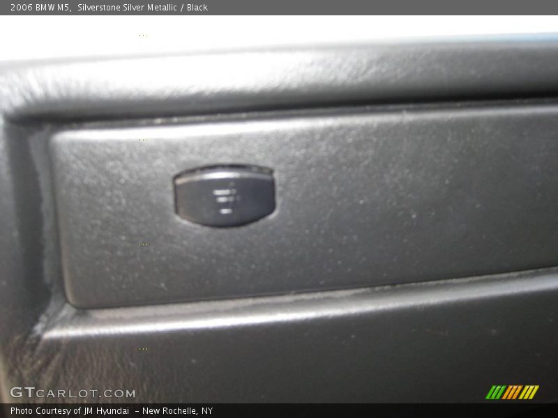Silverstone Silver Metallic / Black 2006 BMW M5