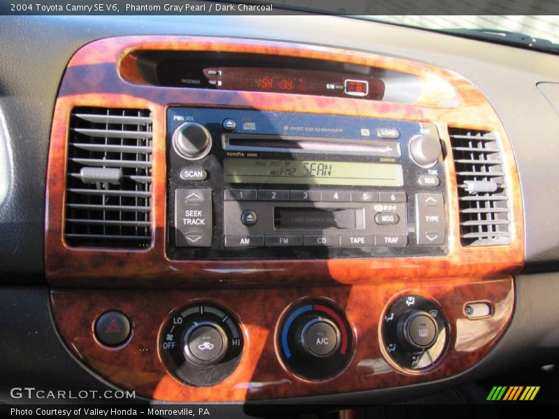 Phantom Gray Pearl / Dark Charcoal 2004 Toyota Camry SE V6
