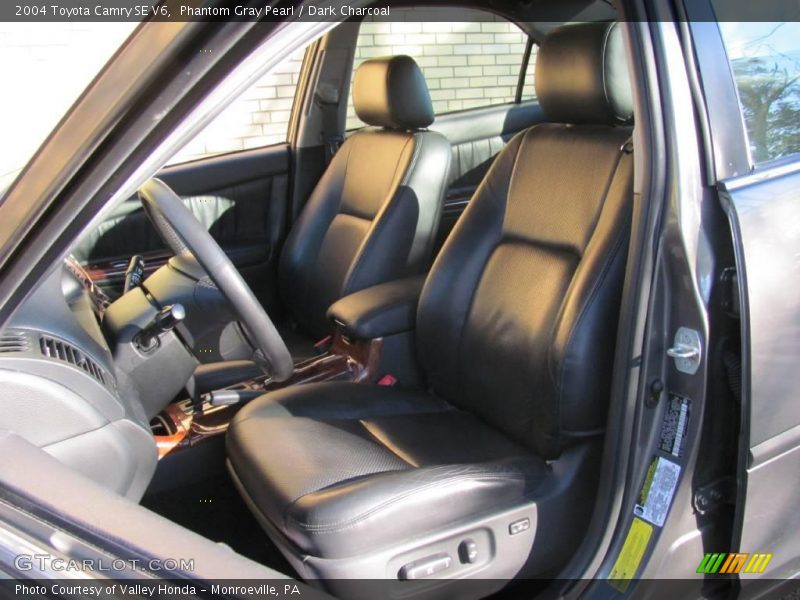 Phantom Gray Pearl / Dark Charcoal 2004 Toyota Camry SE V6