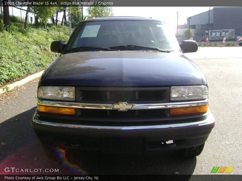 Indigo Blue Metallic / Graphite 2001 Chevrolet Blazer LS 4x4