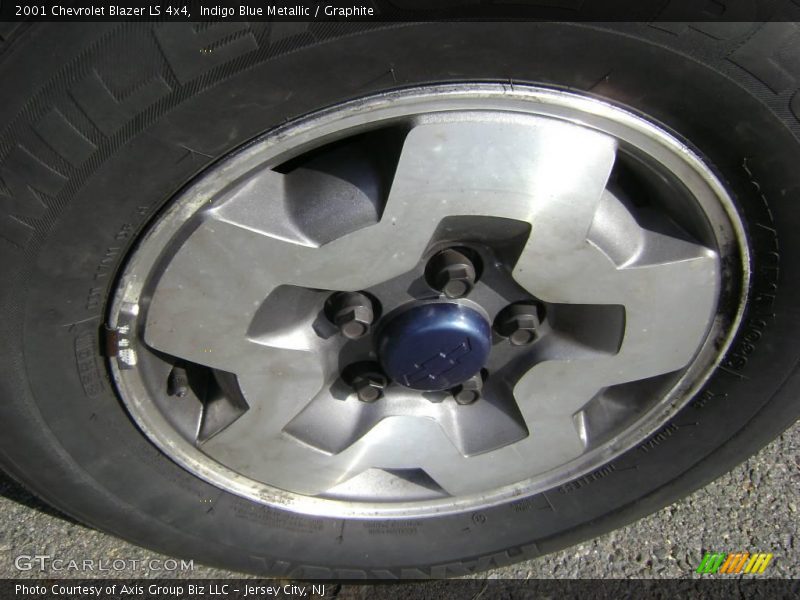 Indigo Blue Metallic / Graphite 2001 Chevrolet Blazer LS 4x4