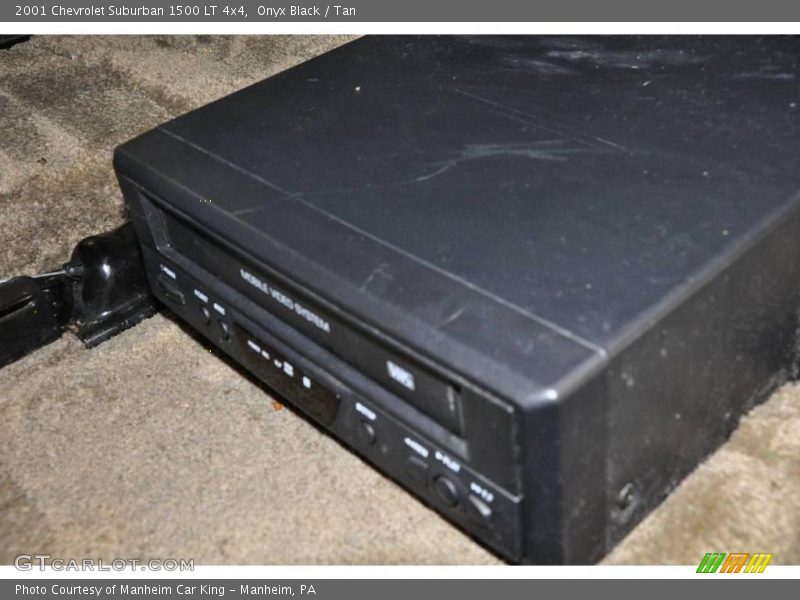 Onyx Black / Tan 2001 Chevrolet Suburban 1500 LT 4x4