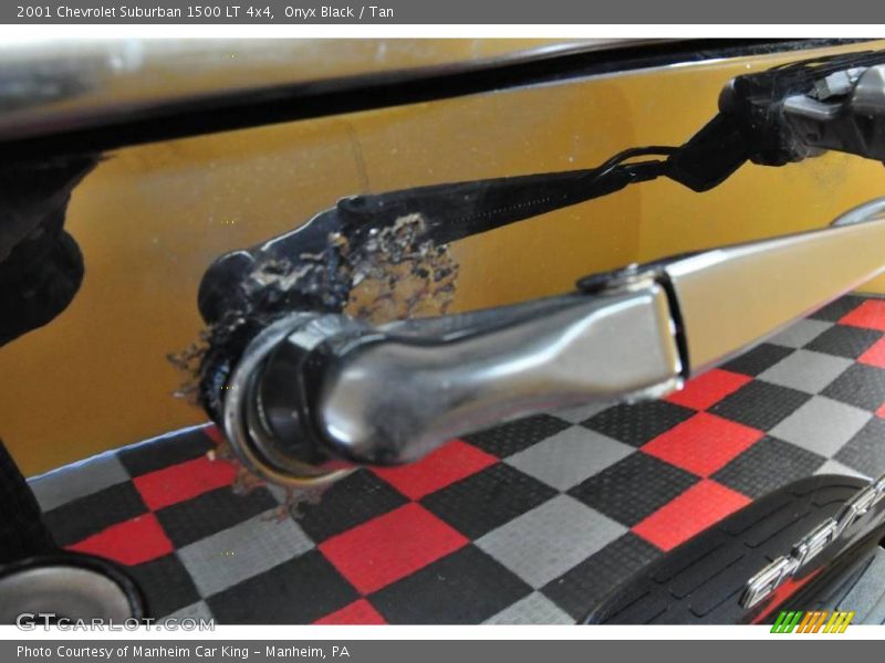 Onyx Black / Tan 2001 Chevrolet Suburban 1500 LT 4x4