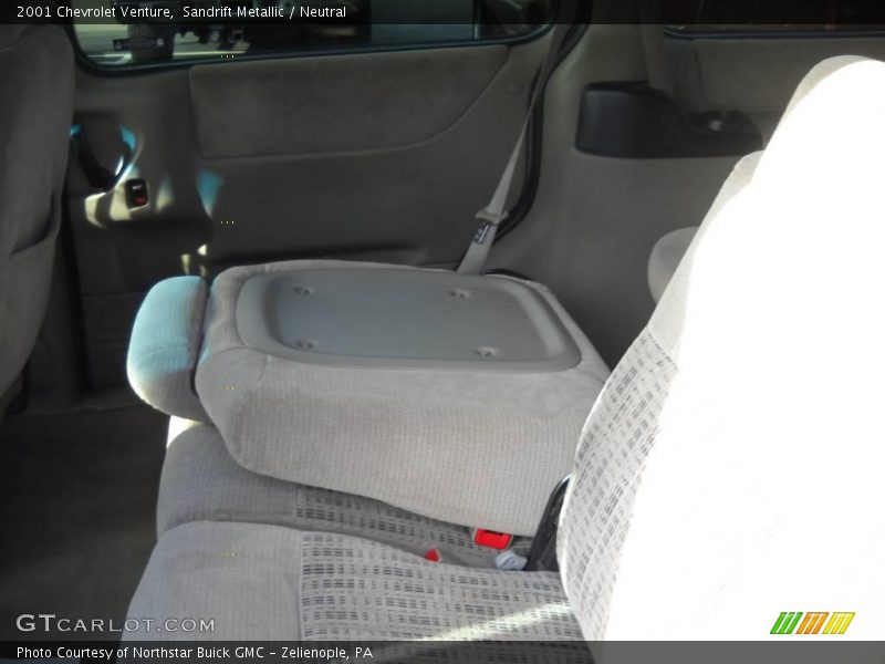 Sandrift Metallic / Neutral 2001 Chevrolet Venture