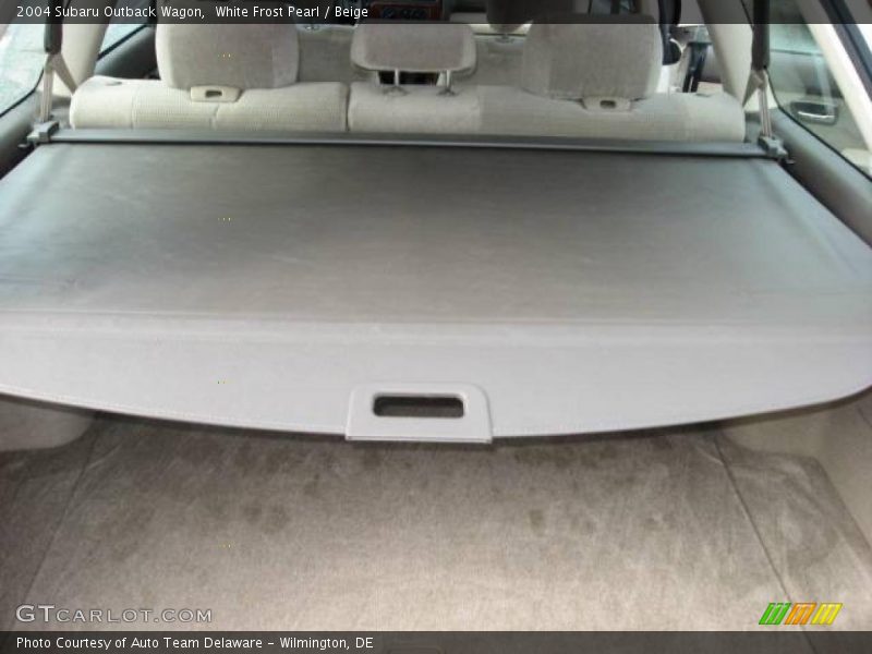 White Frost Pearl / Beige 2004 Subaru Outback Wagon