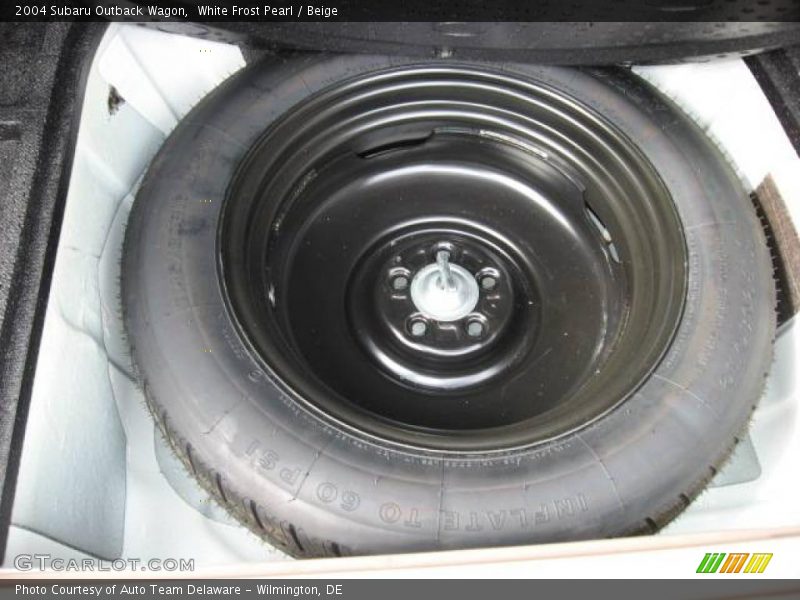 White Frost Pearl / Beige 2004 Subaru Outback Wagon