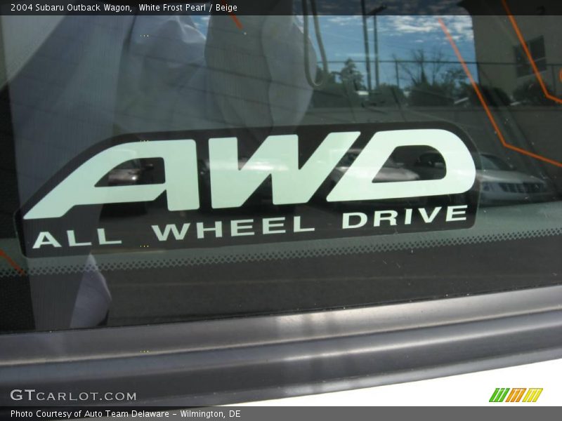 White Frost Pearl / Beige 2004 Subaru Outback Wagon