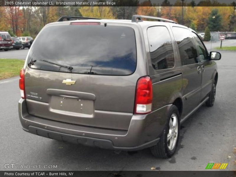 Bronzemist Metallic / Neutral Beige 2005 Chevrolet Uplander LS