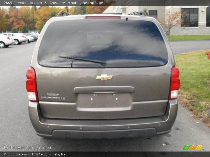 Bronzemist Metallic / Neutral Beige 2005 Chevrolet Uplander LS