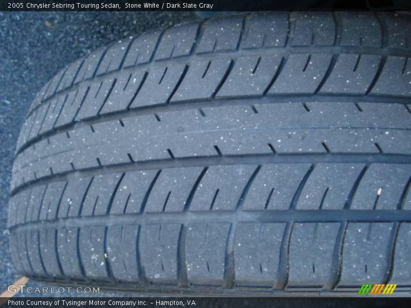 Stone White / Dark Slate Gray 2005 Chrysler Sebring Touring Sedan