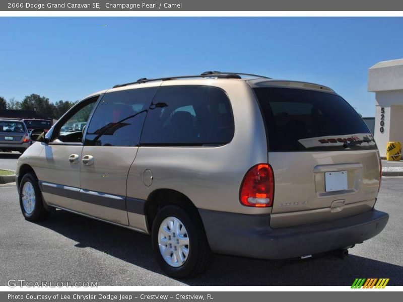 Champagne Pearl / Camel 2000 Dodge Grand Caravan SE