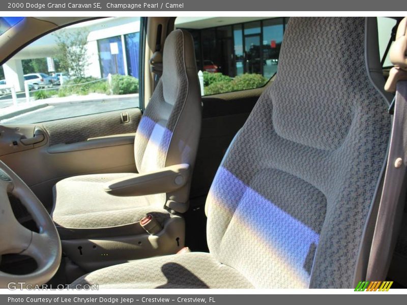 Champagne Pearl / Camel 2000 Dodge Grand Caravan SE