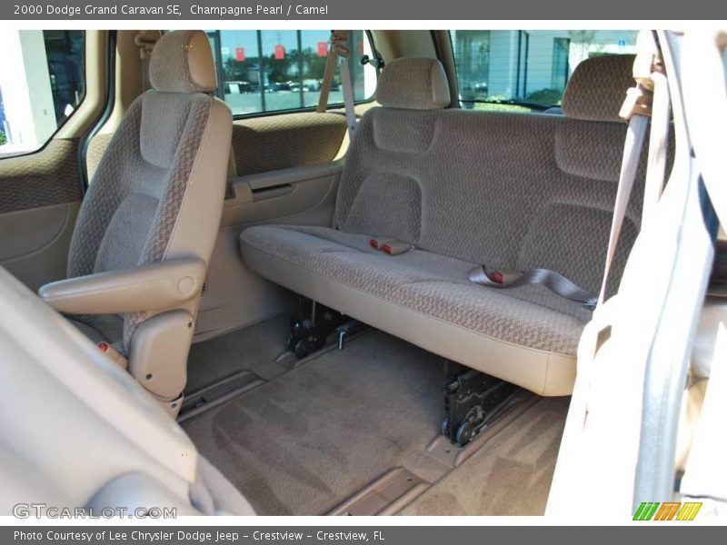 Champagne Pearl / Camel 2000 Dodge Grand Caravan SE