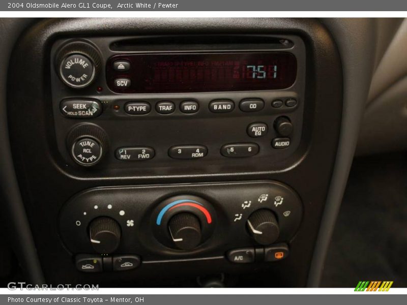 Arctic White / Pewter 2004 Oldsmobile Alero GL1 Coupe