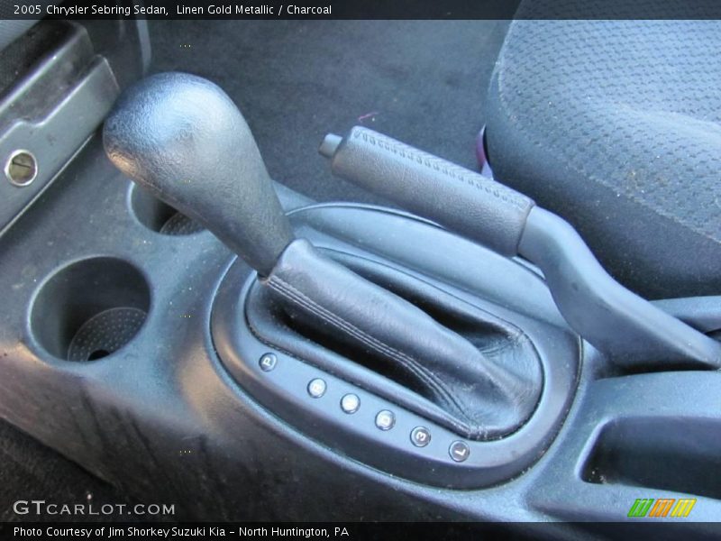 Linen Gold Metallic / Charcoal 2005 Chrysler Sebring Sedan