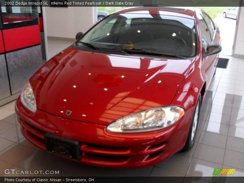 Inferno Red Tinted Pearlcoat / Dark Slate Gray 2002 Dodge Intrepid SE