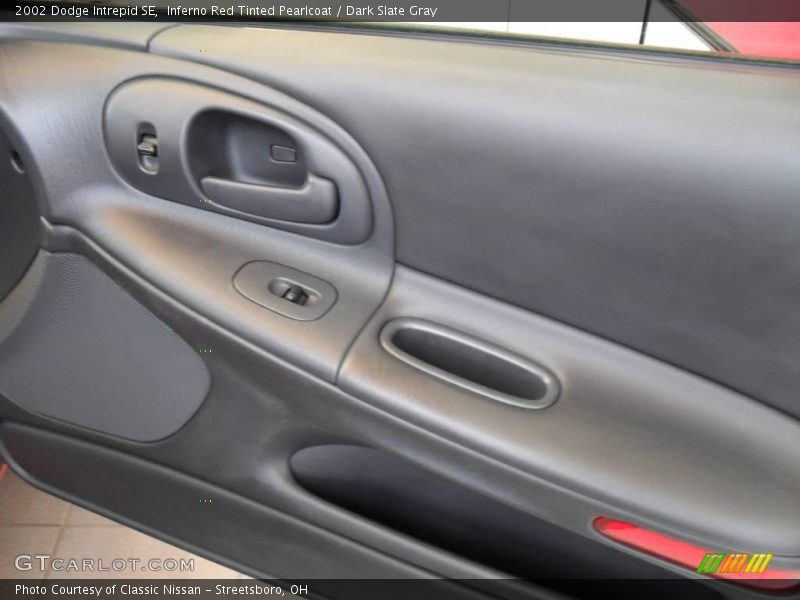 Inferno Red Tinted Pearlcoat / Dark Slate Gray 2002 Dodge Intrepid SE