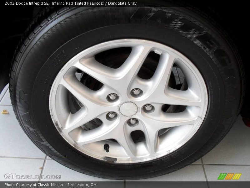 Inferno Red Tinted Pearlcoat / Dark Slate Gray 2002 Dodge Intrepid SE