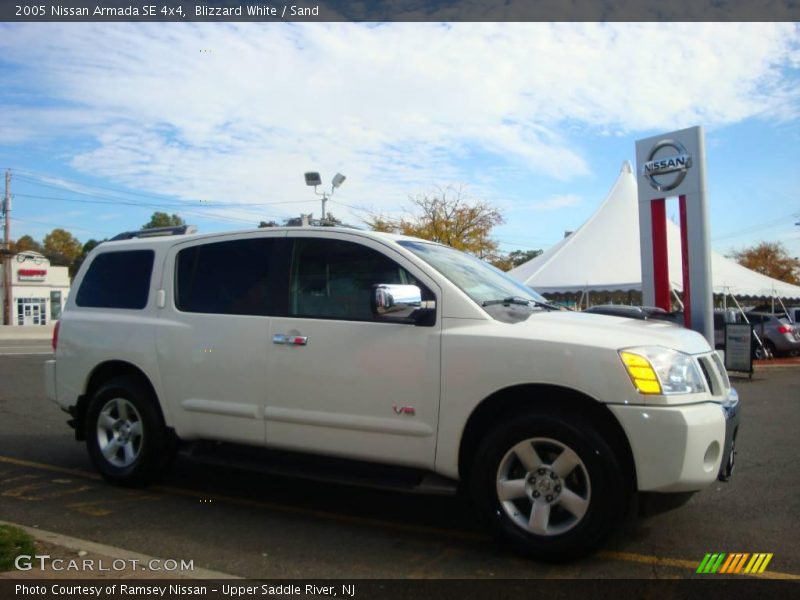 Blizzard White / Sand 2005 Nissan Armada SE 4x4