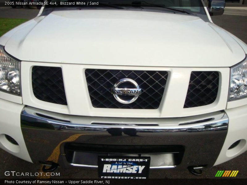 Blizzard White / Sand 2005 Nissan Armada SE 4x4