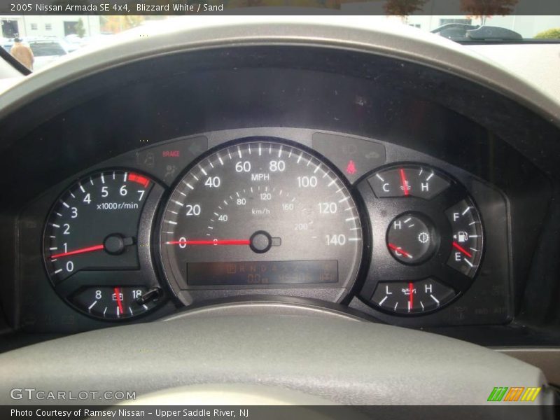 Blizzard White / Sand 2005 Nissan Armada SE 4x4