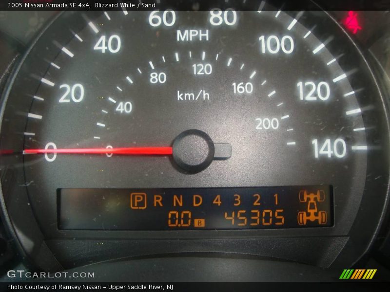 Blizzard White / Sand 2005 Nissan Armada SE 4x4