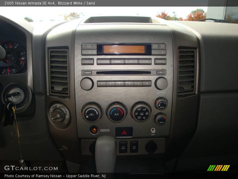 Blizzard White / Sand 2005 Nissan Armada SE 4x4