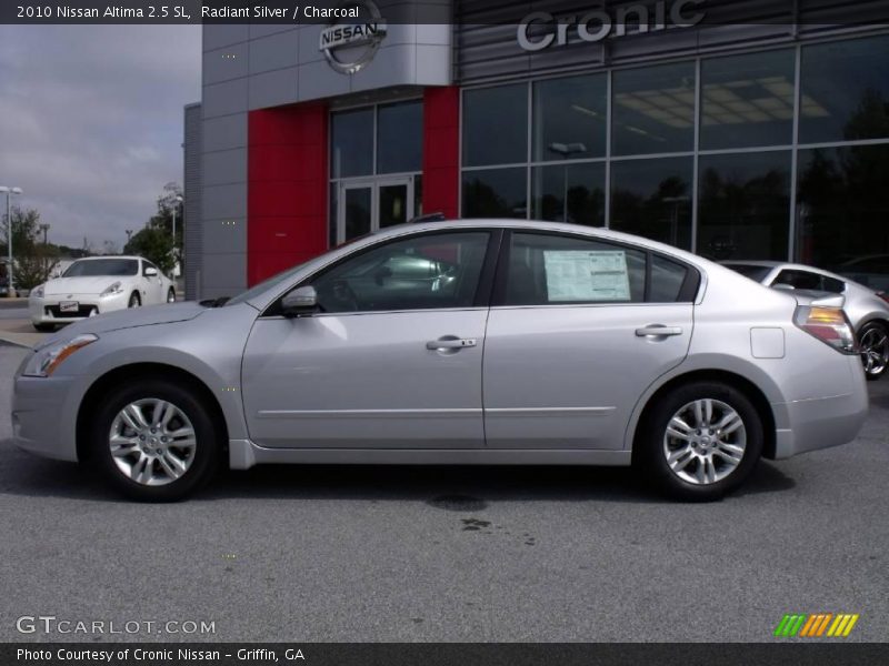 Radiant Silver / Charcoal 2010 Nissan Altima 2.5 SL