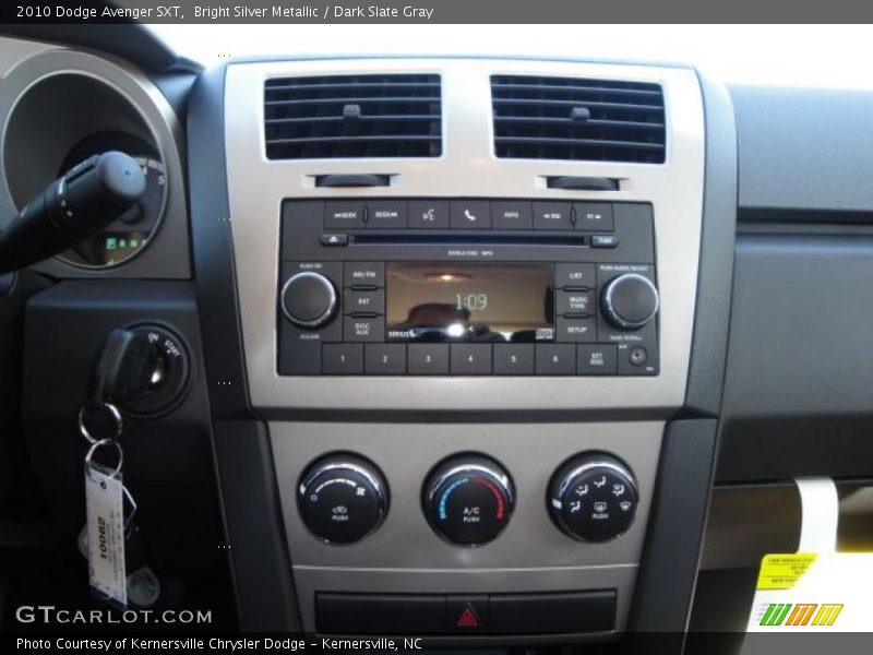 Bright Silver Metallic / Dark Slate Gray 2010 Dodge Avenger SXT