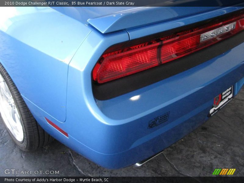 B5 Blue Pearlcoat / Dark Slate Gray 2010 Dodge Challenger R/T Classic