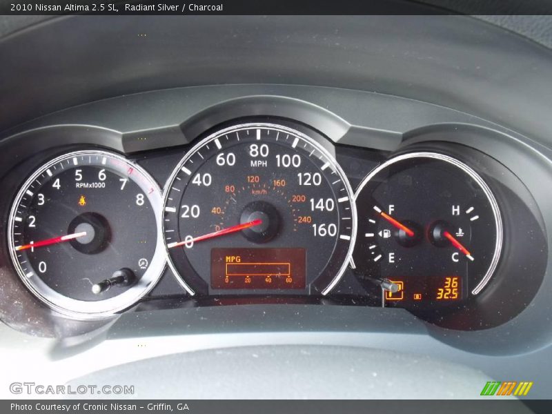 Radiant Silver / Charcoal 2010 Nissan Altima 2.5 SL