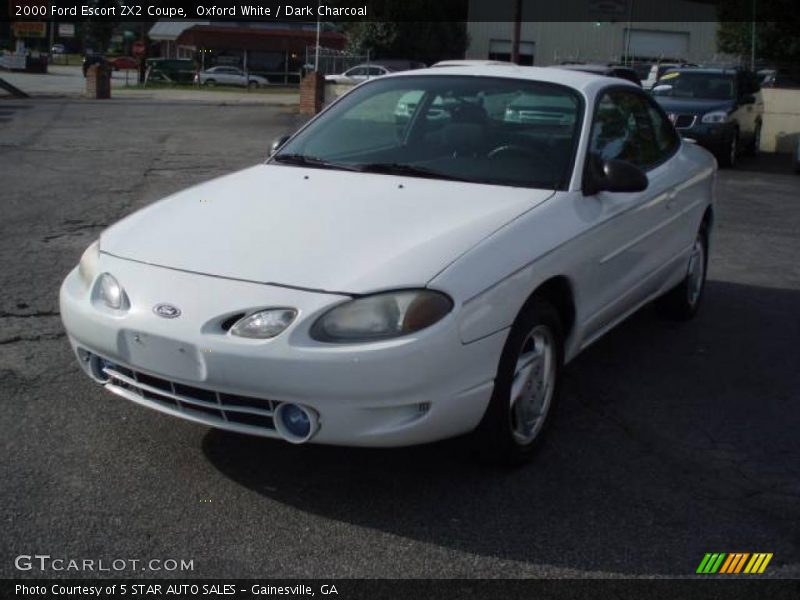 Oxford White / Dark Charcoal 2000 Ford Escort ZX2 Coupe