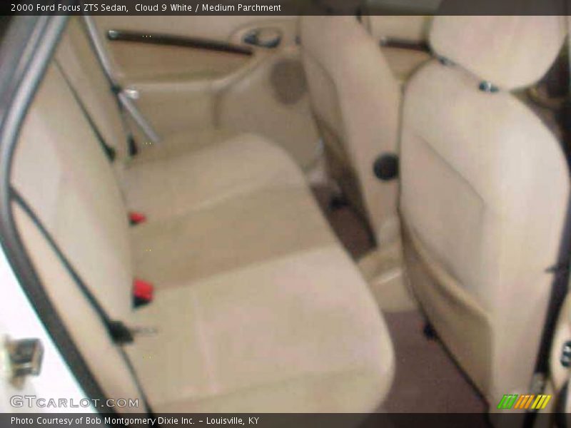 Cloud 9 White / Medium Parchment 2000 Ford Focus ZTS Sedan