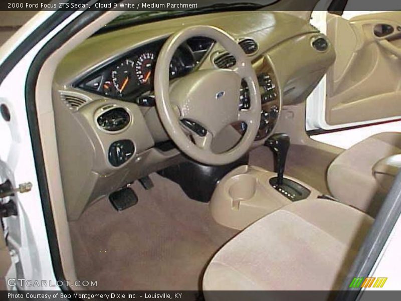 Cloud 9 White / Medium Parchment 2000 Ford Focus ZTS Sedan