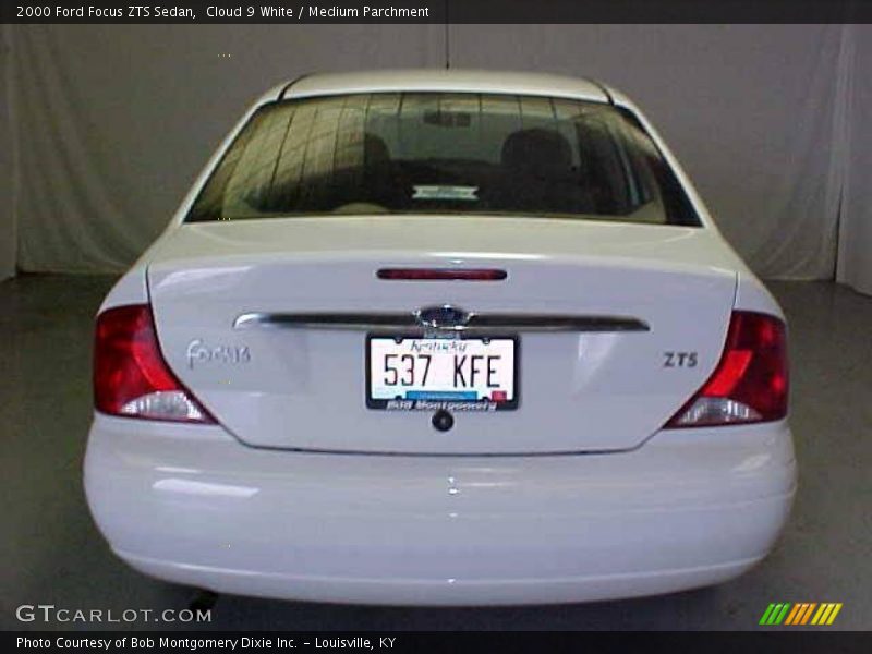 Cloud 9 White / Medium Parchment 2000 Ford Focus ZTS Sedan