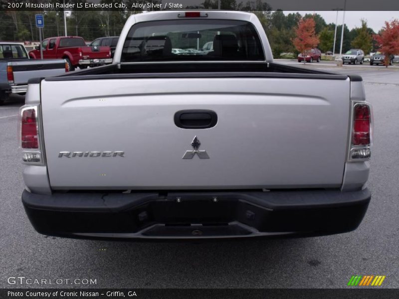 Alloy Silver / Slate 2007 Mitsubishi Raider LS Extended Cab