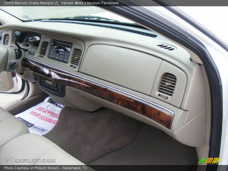 Vibrant White / Medium Parchment 2004 Mercury Grand Marquis LS