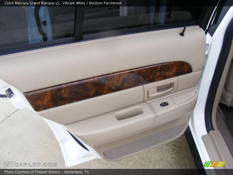 Vibrant White / Medium Parchment 2004 Mercury Grand Marquis LS
