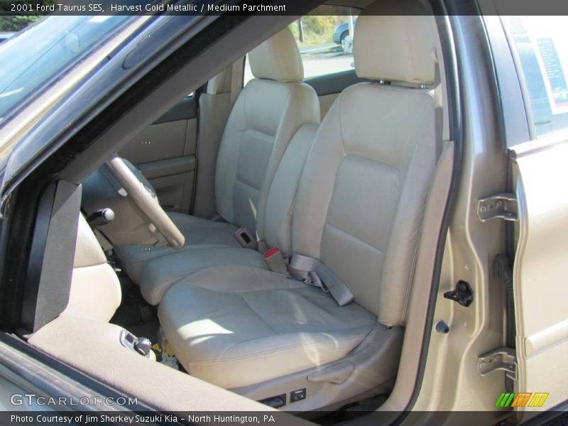 Harvest Gold Metallic / Medium Parchment 2001 Ford Taurus SES