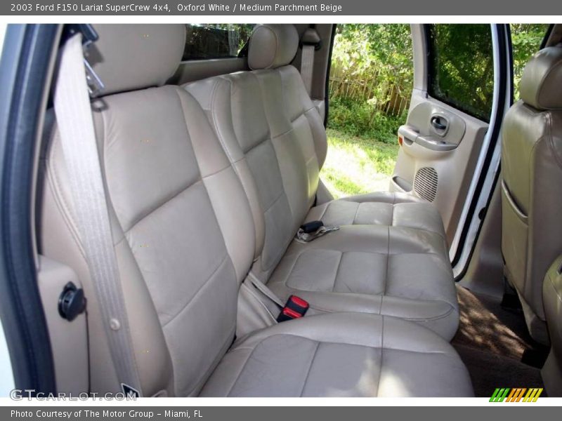 Oxford White / Medium Parchment Beige 2003 Ford F150 Lariat SuperCrew 4x4